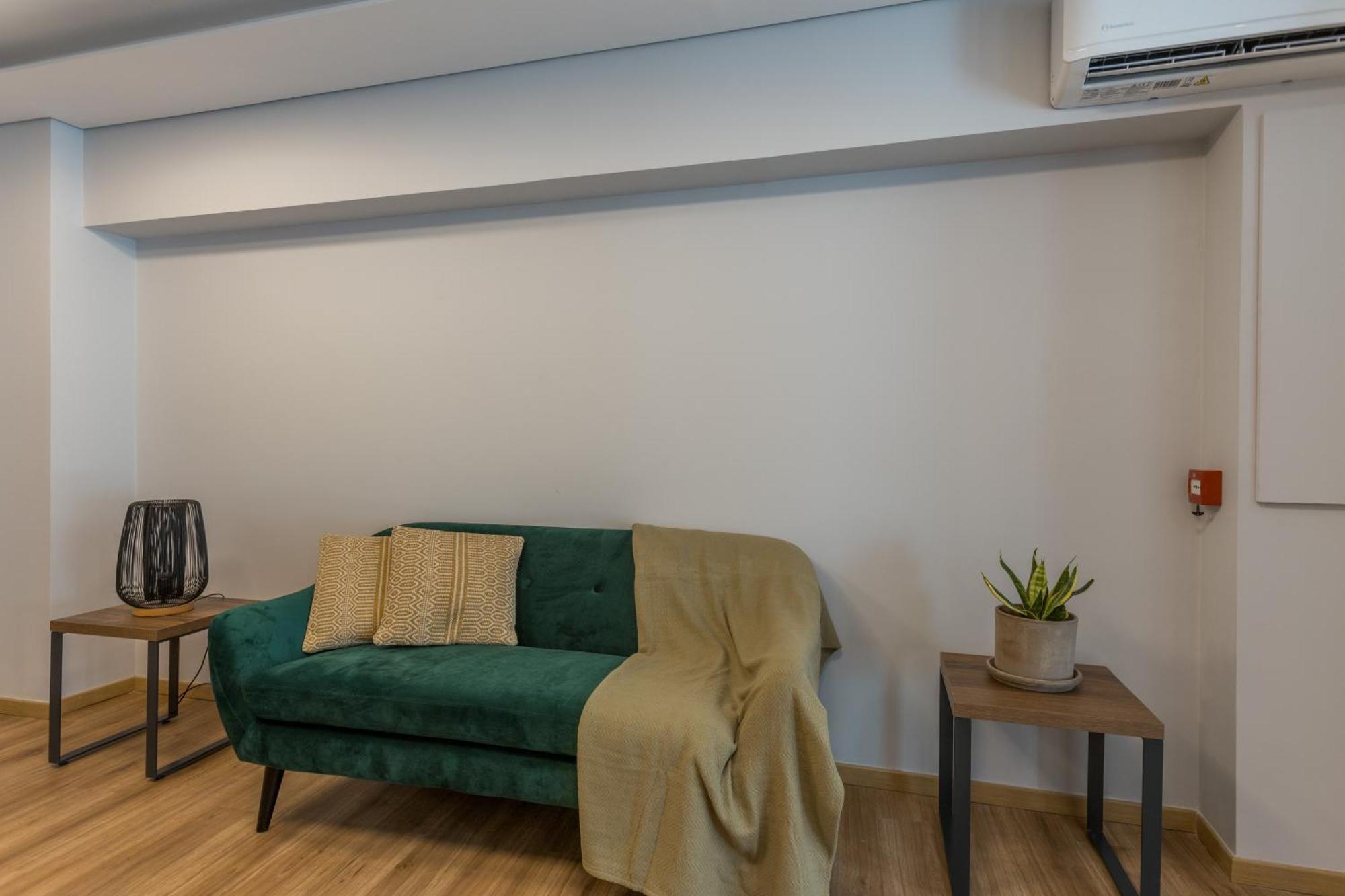 Apartment Aethir Urban By Raise Athens